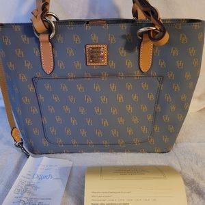 Dooney & Bourke tote
